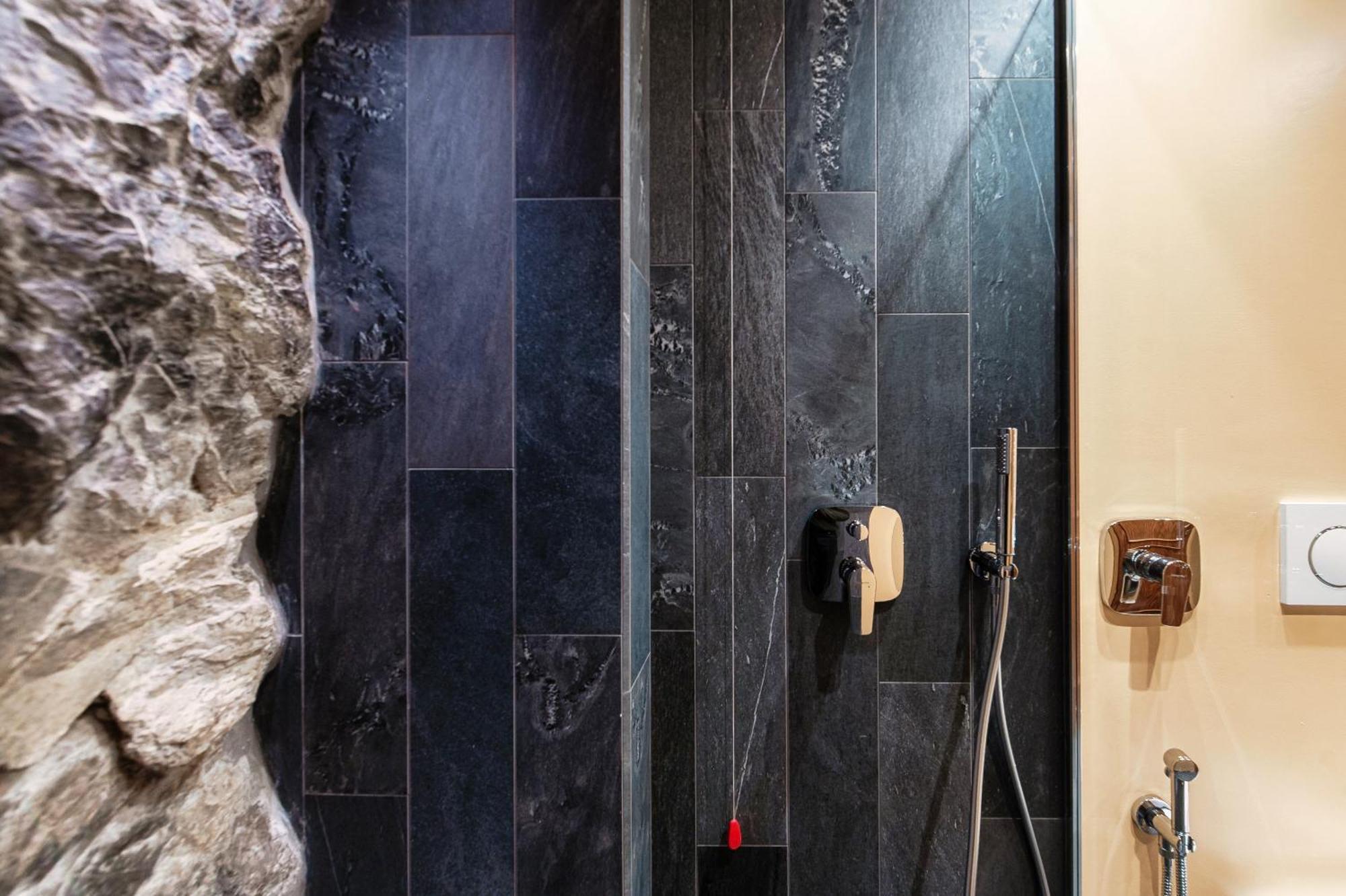 Crotto Polirolo - The House Of Travelers Apartman Cernobbio Kültér fotó