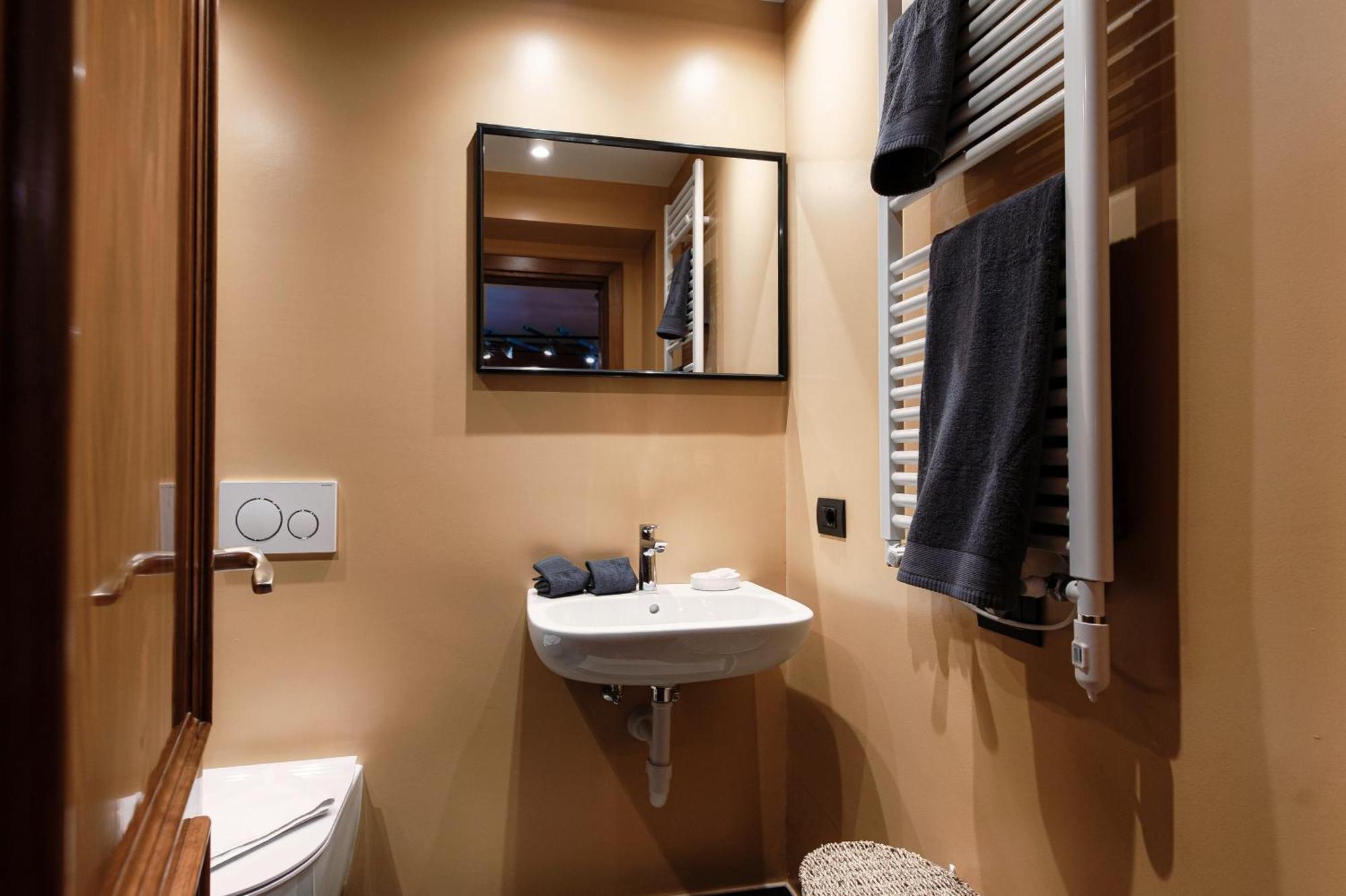 Crotto Polirolo - The House Of Travelers Apartman Cernobbio Kültér fotó